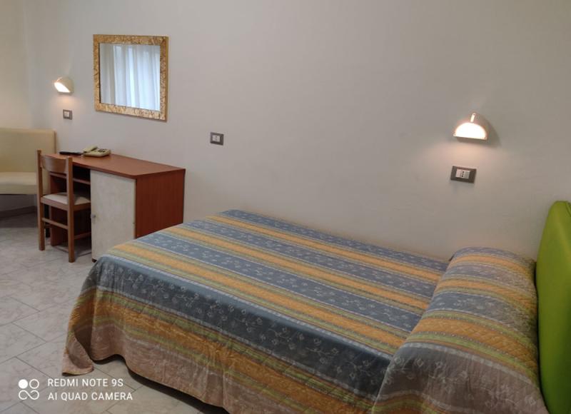 hotelkristalex en cesenatico-hotel-rooms 018